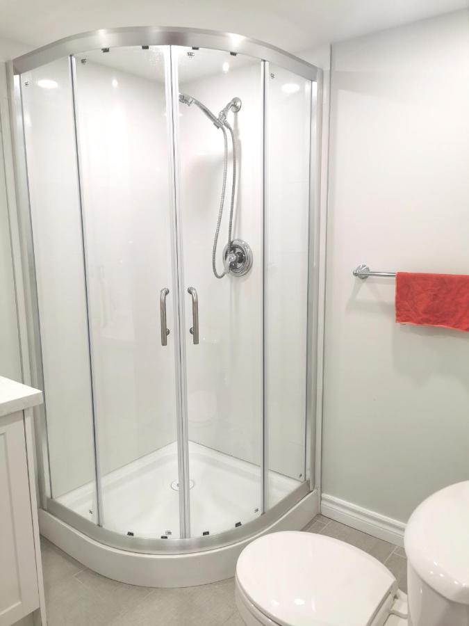Perfect Location Comfort Private House Lower Level 2 Bedroom Unit ميسيسوجا المظهر الخارجي الصورة