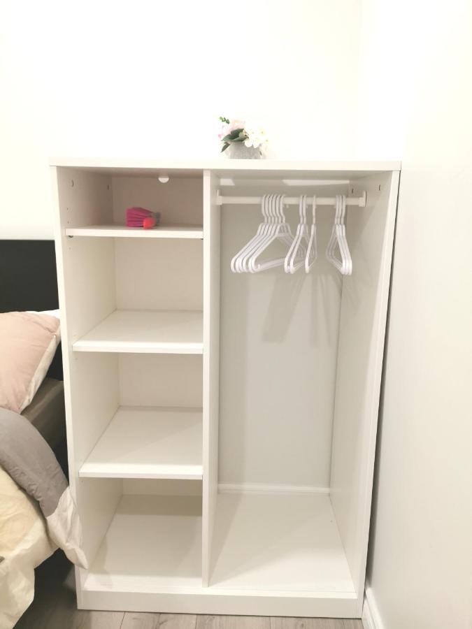 Perfect Location Comfort Private House Lower Level 2 Bedroom Unit ميسيسوجا المظهر الخارجي الصورة